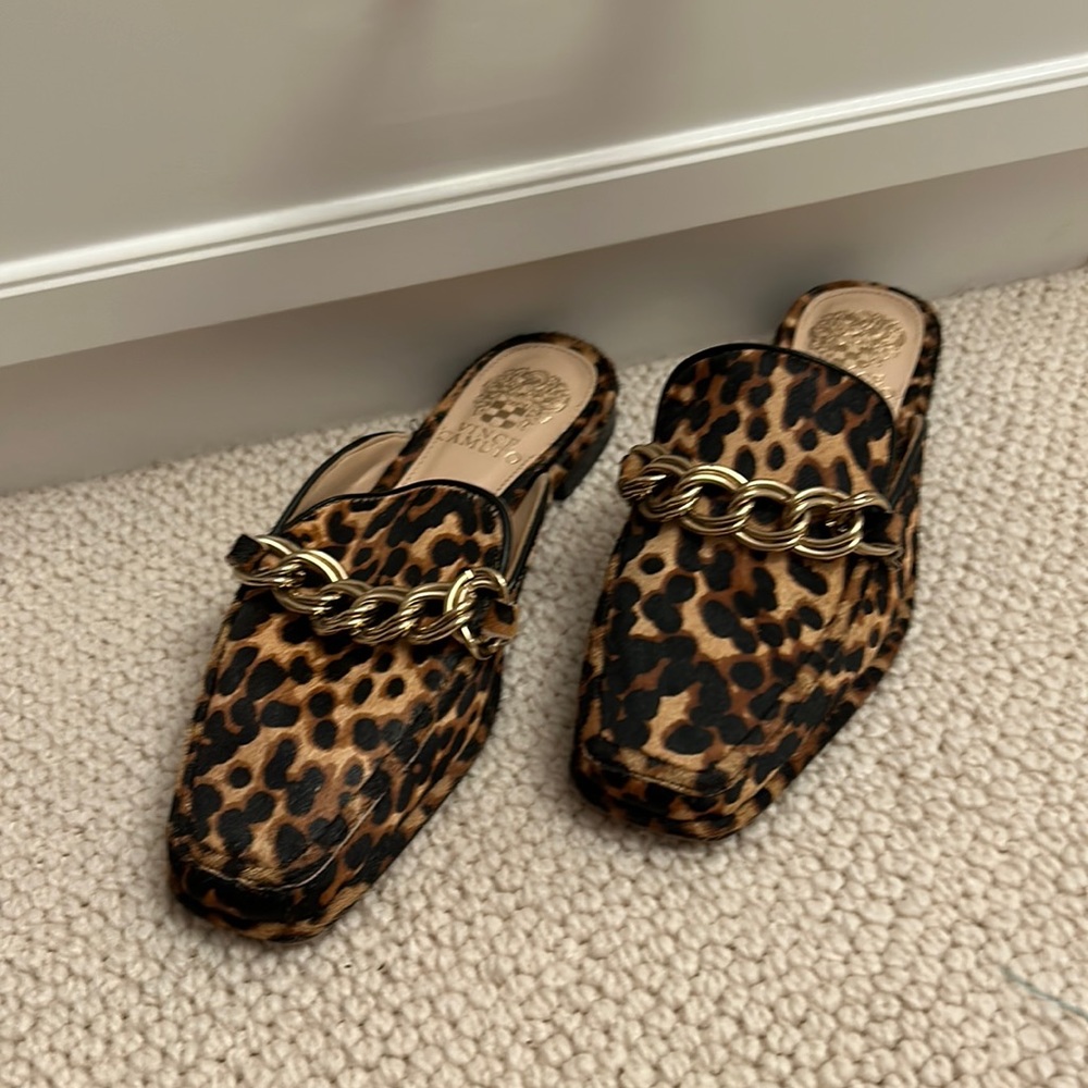 Vince Camuto mules EUC